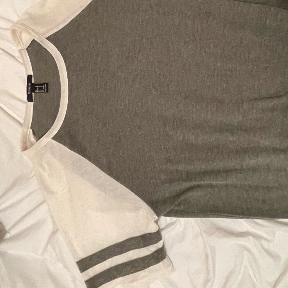 Forever21 cropped tshirt